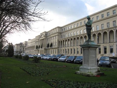 taxi services in cheltenham.